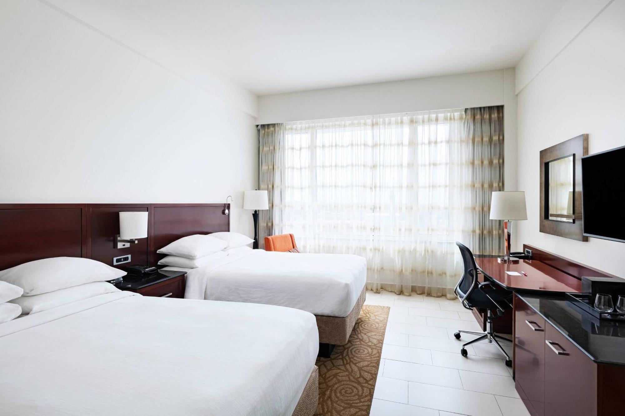 Guyana Marriott Hotel Джорджтаун Екстериор снимка